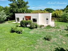 Maison contemporaine avec plus de 2 hectares de terrain clos et arboré – secteur La Flèche