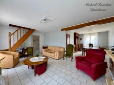 En exclusivité – Maison familiale 4 chambres + garage et dépendances, proche centre-ville du Lude