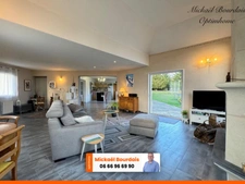 Maison contemporaine 10 pièces - 180 m² habitables - Terrain clos de 2800 m² - Baugé en Anjou