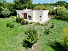Maison contemporaine avec plus de 2 hectares de terrain clos et arboré – secteur La Flèche