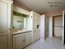Maison familiale + dépendances – 230 m² – piscine – fort potentiel 
