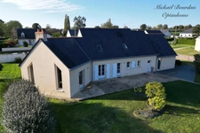 Maison contemporaine 10 pièces - 180 m² habitables - Terrain clos de 2800 m² - Baugé en Anjou