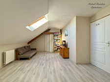 🏡 Maison familiale 5 chambres – Grand terrain clos – Sous-sol complet – Pontvallain