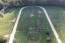 PRÉCIGNÉ (72) – DOMAINE ÉQUESTRE PROFESSIONNEL – ENVIRON 4,5 HECTARES