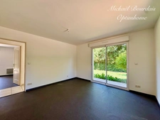 Maison contemporaine avec plus de 2 hectares de terrain clos et arboré – secteur La Flèche