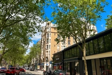 Boulogne Billancourt 92 – Secteur Mairie / André Morizet, bel appartement de 3 pièces situé au 5 é étage d’ un immeuble entièrement réhabilité et modernisé de trés grand standing 