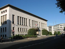 Bel appartement 3 pièces, 2 chambres avec cave et parking - 3e étage dans immeuble  intimiste de grand standing 