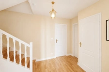 92 Rueil Malmaison - Proche du Country Club de Rueil, trés jolie maison familiale  au cœur d’un environnement privilégié - 4/5 chambres,  jardin,  au cœur d'un Domaine Privilégié  
