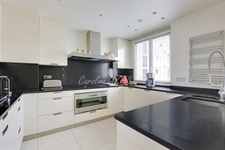 5-room apartment for sale in the 16th district of Paris (75)