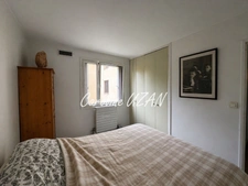 78 MONTIGNY-LE-BRETONNEUX – Le Pas du Lac area - 2-bedroom apartment of 74.45 m² with balcony, parking and garden view