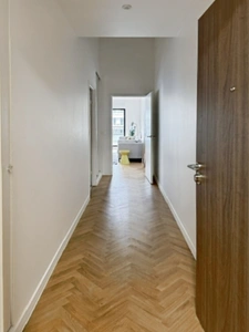 DERNIER  ETAGE - Immeuble de standing de 2023 avec Hauteur sous plafond jusqu'a 4 mètres, T4 - 3 chambres - terrasses : 35m2 opportunité   