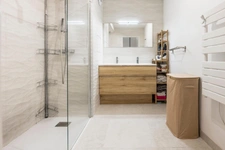 Bas de Puteaux 92800, elegant 3-room apartment of 69.00 m² in a recent luxury residence - open view
