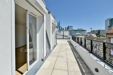Appartement d’exception avec terrasses, à Puteaux Centre 112 m² Carrez et 136,35m² de surface au sol dont une terrasse de 17m², un balcon de 8m².