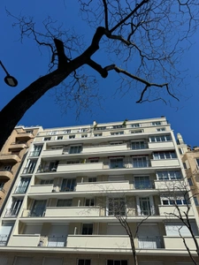 Paris 16e Sud - Élégance familiale avec balcon filant -174 m² rénovés - Étage élevé – 5/6 pièces