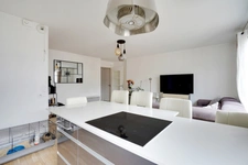 SURESNES 92, Secteur VERDUN, limitrophe  PUTEAUX - T5 DUPLEX FAMILIAL 90mSS – CALME ABSOLU - DPE C