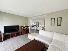 78 MONTIGNY-LE-BRETONNEUX – Le Pas du Lac area - 2-bedroom apartment of 74.45 m² with balcony, parking and garden view