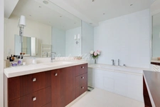 5-room apartment for sale in the 16th district of Paris (75)