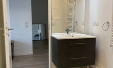 CLICHY (92110) – MÉTRO MAIRIE DE CLICHY – APPARTEMENT 2 PIÈCES MEUBLÉ AVEC TERRASSE- Quartier des Bateliers