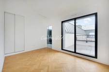 DERNIER  ETAGE - Immeuble de standing de 2023 avec Hauteur sous plafond jusqu'a 4 mètres, T4 - 3 chambres - terrasses : 35m2 opportunité   