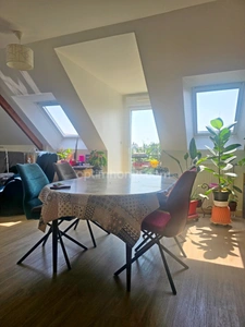 PLOËRMEL CENTRE 56800, RESIDENCE RECHERCHEE,  DERNIER ÉTAGE AVEC ASCENSEUR, T3 avec GARAGE ET CAVE