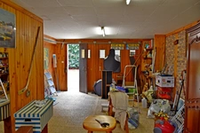 Maison Radenac, 2 chambres plus potentiel sur grand jardin paysagé