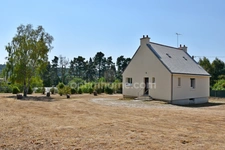 MISSIRIAC – Maison familiale 4 chambres, sous-sol complet et hangar