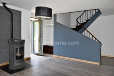 LA GACILLY 56200 – Maison de caractère plus murs commerce avec revenu locatif, piscine et jardin clos de murs