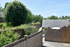 LA GACILLY 56200 – Maison de caractère plus murs commerce avec revenu locatif, piscine et jardin clos de murs