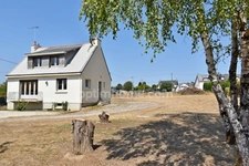 MISSIRIAC – Maison familiale 4 chambres, sous-sol complet et hangar