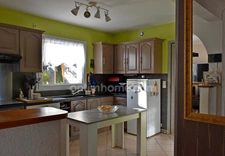 PLEUCADEUC 56140, 150m2 habitables, jusqu'à 7 chambres, jardin sans vis à vis et commodités à pied.