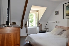 Maison en pierres, 2 chambres avec jardin