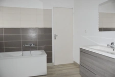 Maison à vendre 8 pièces MALESTROIT (56), 5 chambres, 2 bureaux