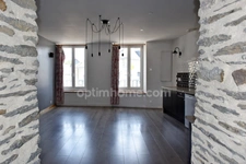 LA GACILLY 56200 – Maison de caractère plus murs commerce avec revenu locatif, piscine et jardin clos de murs