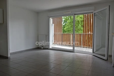Lumineux T2 avec balcon et parking couvert au coeur de Saint-Joseph de Porterie