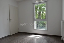 Lumineux T2 avec balcon et parking couvert au coeur de Saint-Joseph de Porterie