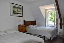 Maison en pierres, 2 chambres avec jardin