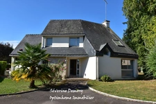 Maison à vendre 8 pièces MALESTROIT (56), 5 chambres, 2 bureaux