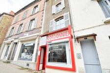 *** LOCAL COMMERCIAL + MAISON A RENOVER EN CENTRE VILLE - BILLOM 63160 ***