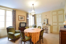 *** EXCLUSIVITE *** APPARTEMENT + LOCAL COMMERCIAL LOUÉ *** BILLOM CENTRE VILLE ***