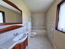 *** EXCLUSIVITE *** TRES BELLE PROPRIETE EN PIERRE - BIEN RARE *** EGLISENEUVE PRES BILLOM 63160 ***