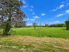 *** EXCLUSIVITE *** PROPRIETE RARE : MAISON AVEC DEPENDANCES ET TERRAIN *** SAINT-JEAN-D'HEURS 63190 ***