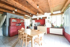 *** EXCLUSIVITE *** BIEN RARE *** GRANDE PROPRIETE AVEC JARDIN ET DEPENDANCES *** CUNLHAT 63590