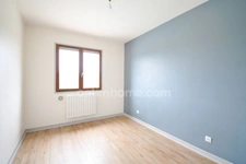 *** EXCLUSIVITE *** MAISON 3 CHAMBRES AVEC JARDIN ET GARAGE *** ESTANDEUIL 63520