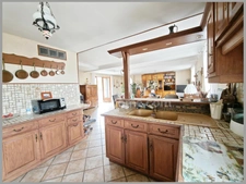 *** EXCLUSIVITE *** IMMEUBLE DE RAPPORT + HABITATION INDEPENDANTE + DEPENDANCES + EXTERIEUR *** BILLOM 63160 ***