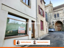*** Maison de bourg de 105m² à rénover au cœur de Billom ***