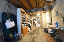 *** EXCLUSIVITE *** A RENOVER : GRANDE MAISON DE VILLE AVEC JARDIN ET DEPENDANCE *** BILLOM 63160 ***