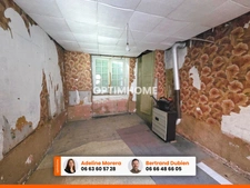 *** EXCLUSIVITE *** MAISON DE VILLE AVEC CUVAGE A RENOVER ENTIEREMENT *** BILLOM CENTRE VILLE ***