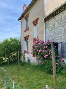 *** EXCLUSIVITE *** GRANDE MAISON AVEC TERRASSES, DEPENDANCES ET POTAGER *** ST DIER D'AUVERGNE 63520 ***