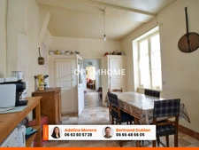 *** EXCLUSIVITE *** GRANDE MAISON DE VILLE AVEC JARDIN ET DEPENDANCE *** A RENOVER *** BILLOM 63160 ***