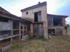 *** EXCLUSIVITE *** GRANGE ET TERRAIN *** REIGNAT 63160 ***